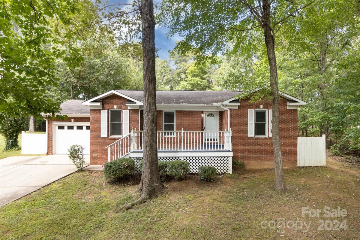 513 Windy Drive