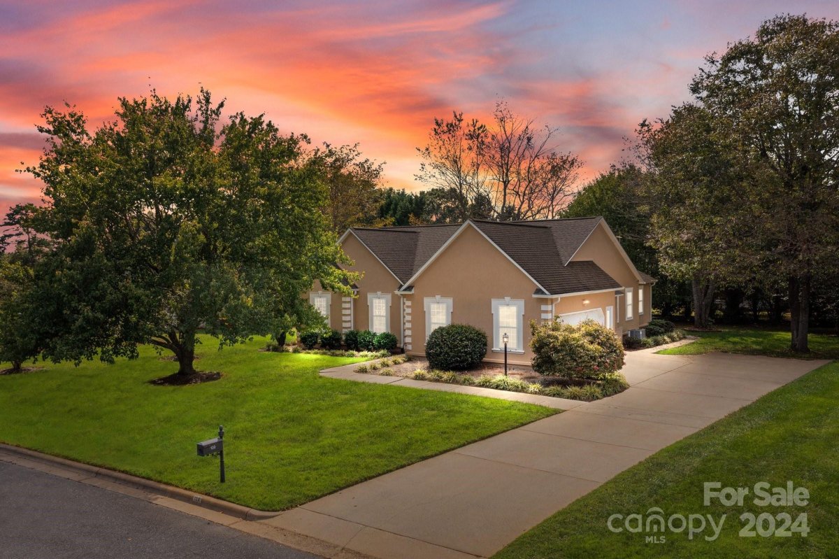 109 Overhill Drive