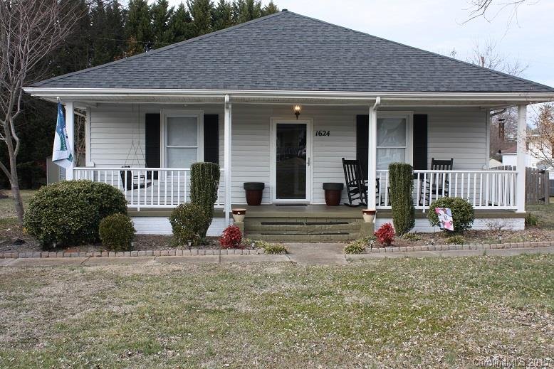 1624 Perfection Avenue 9