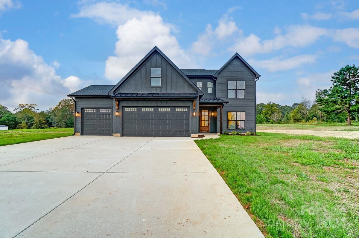 3184 Burlingame Drive