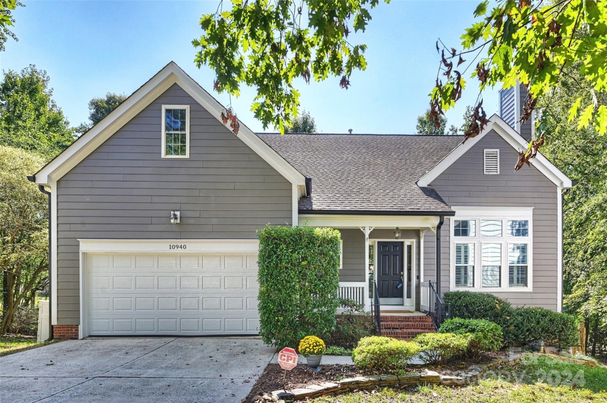 10940 Wild Dove Lane