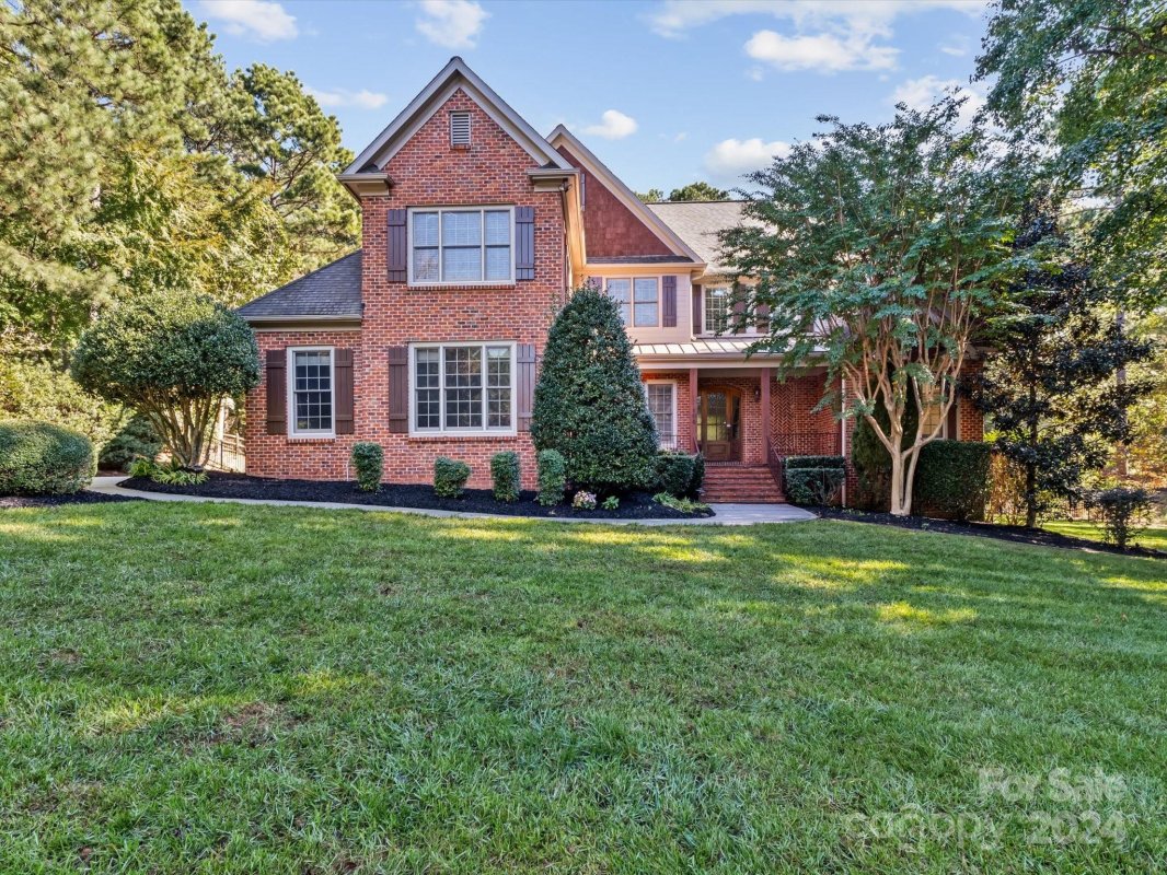 108 Willow Bend Court