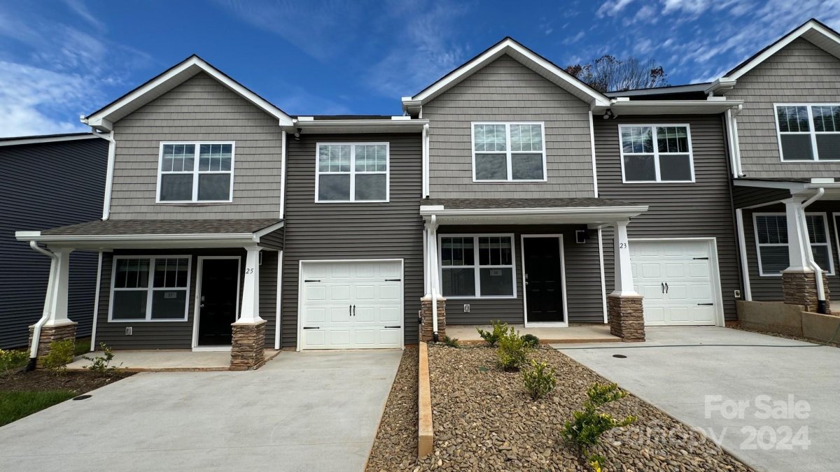 32 Cain Hollow Way