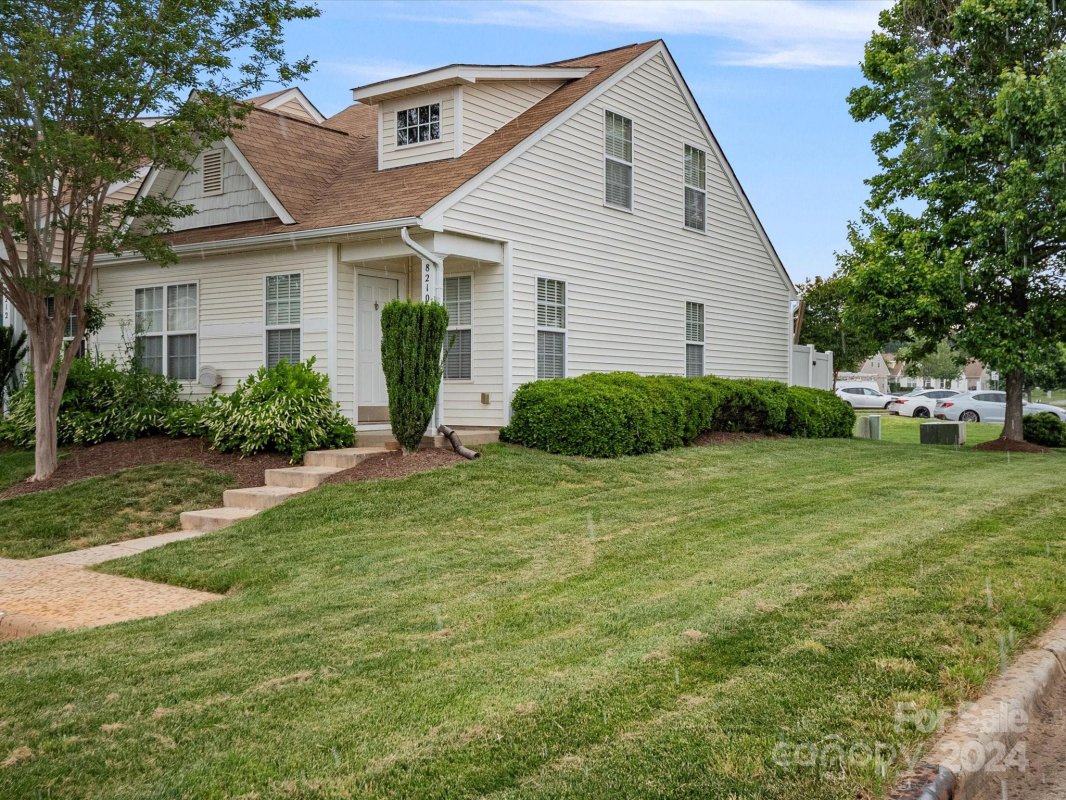 8210 Long Branch Lane