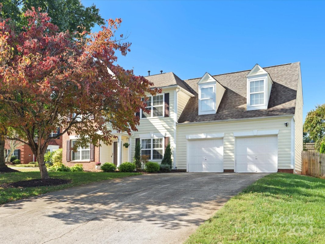 8813 Glenover Circle