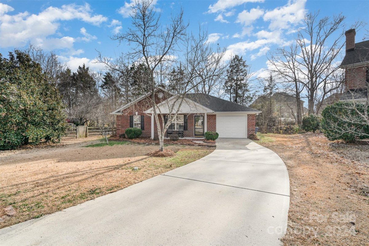 2505 Bass Court