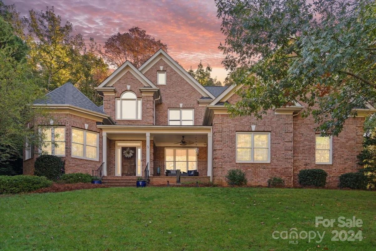 10900 Fox Hedge Road
