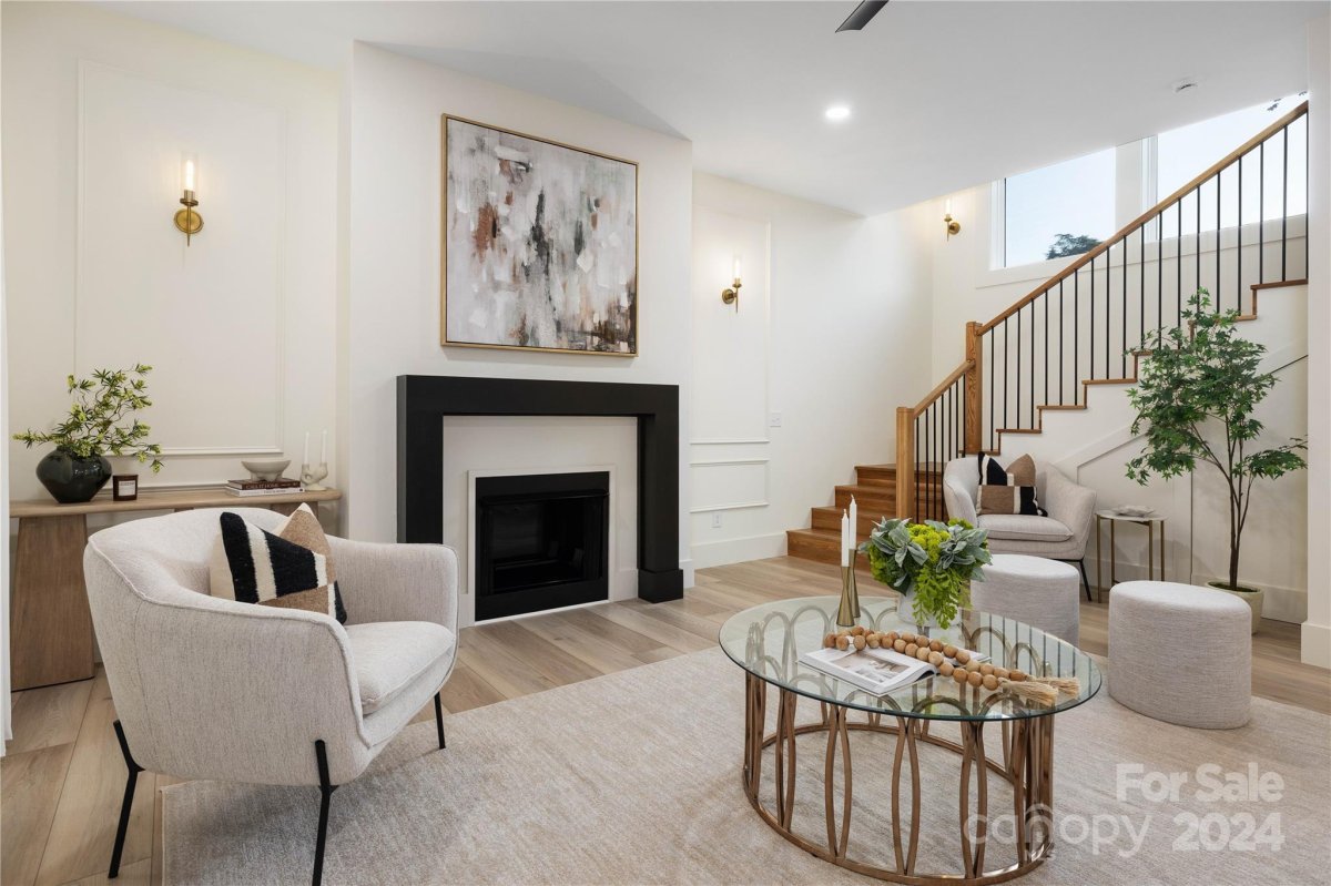 1401 Meadow Lane