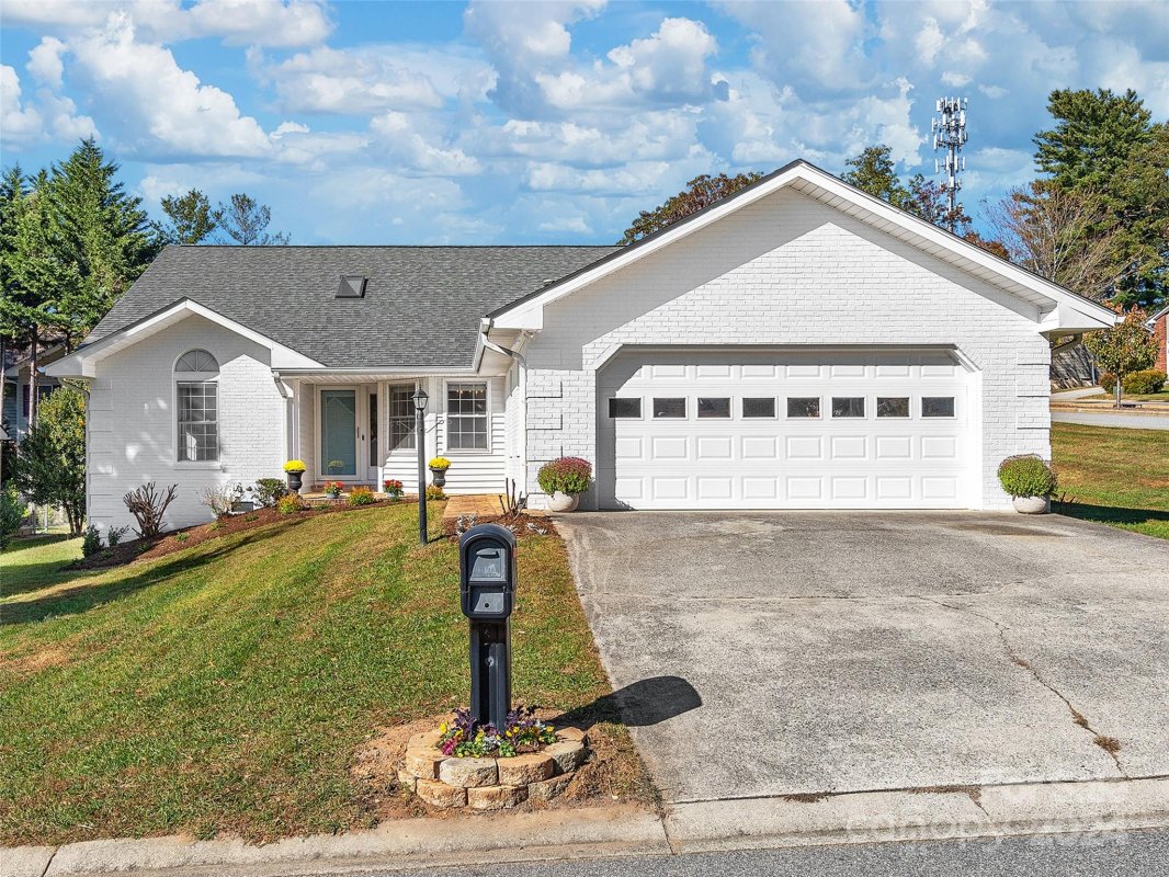 1 Gatehouse Court
