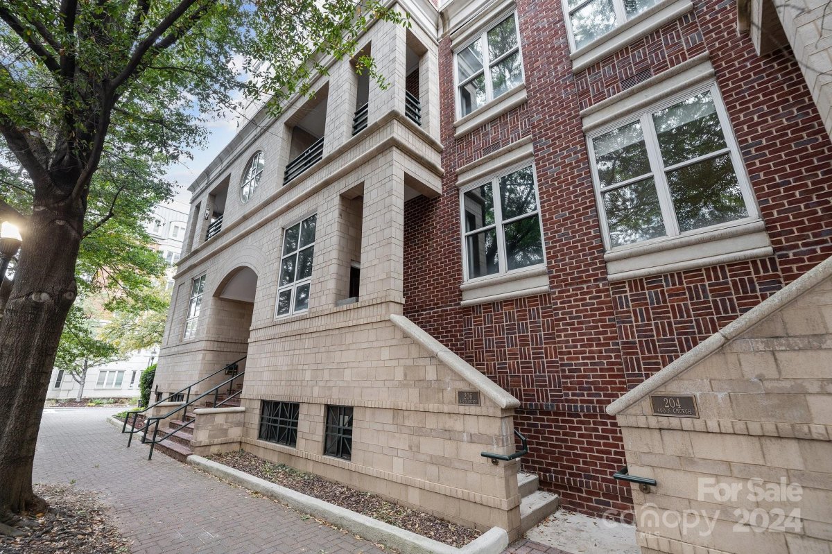400 N Church Street 206