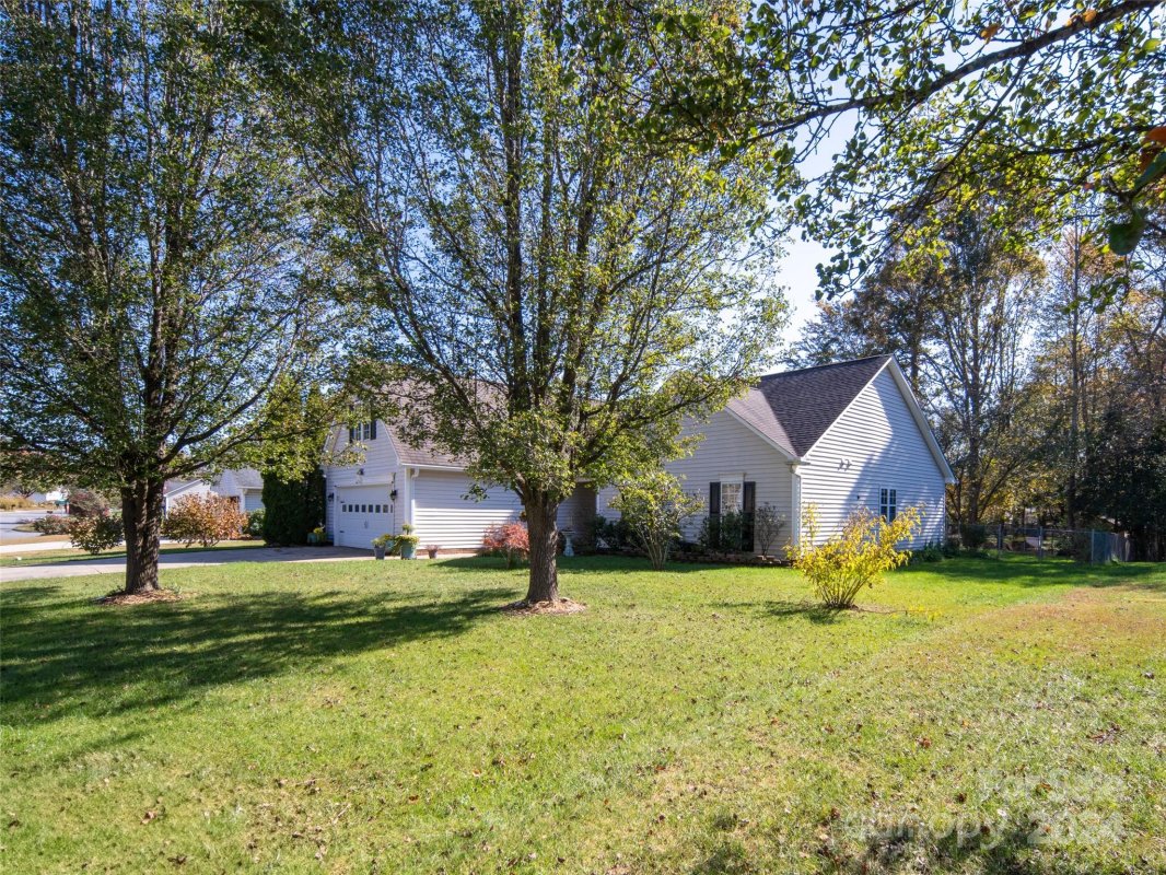 416 Glensprings Drive