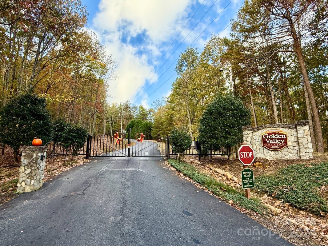 00 Mountain Lookout Drive 35