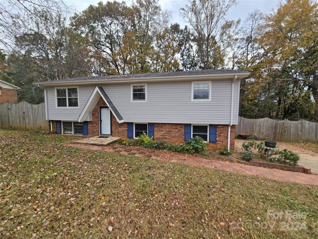 3705 Weyland Drive