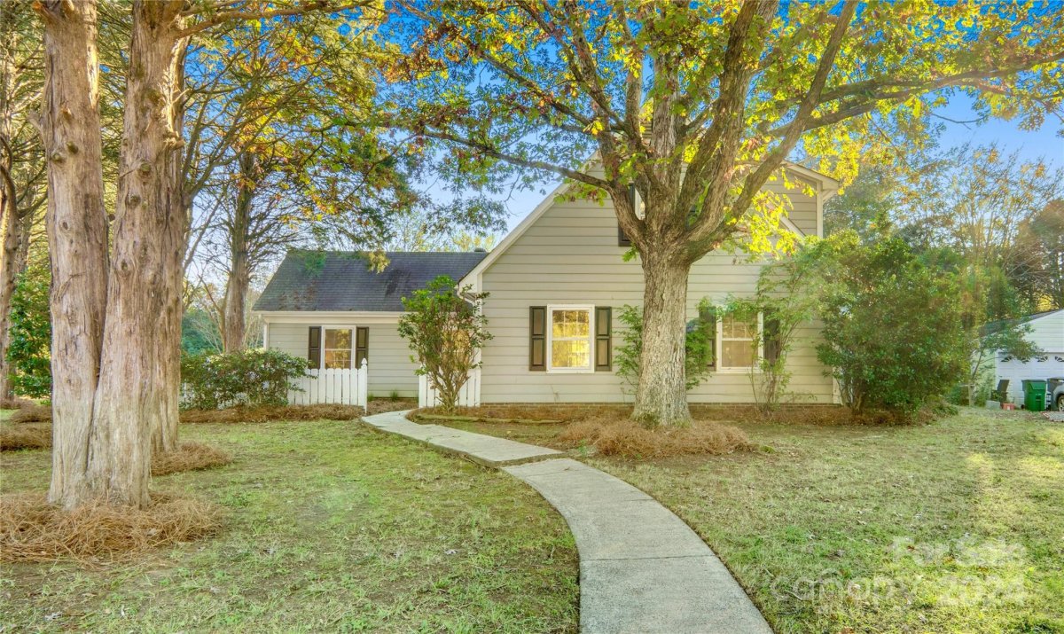 7456 Crowflock Court
