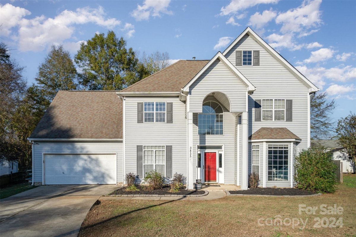 3855 Longwood Drive