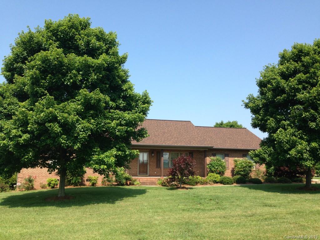 148 Meadow Oaks Drive