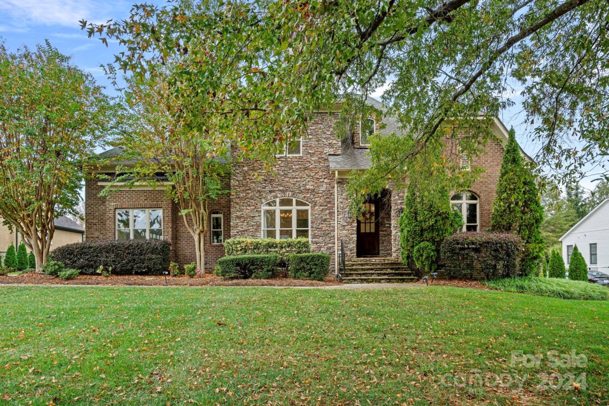 2208 Whiskery Drive