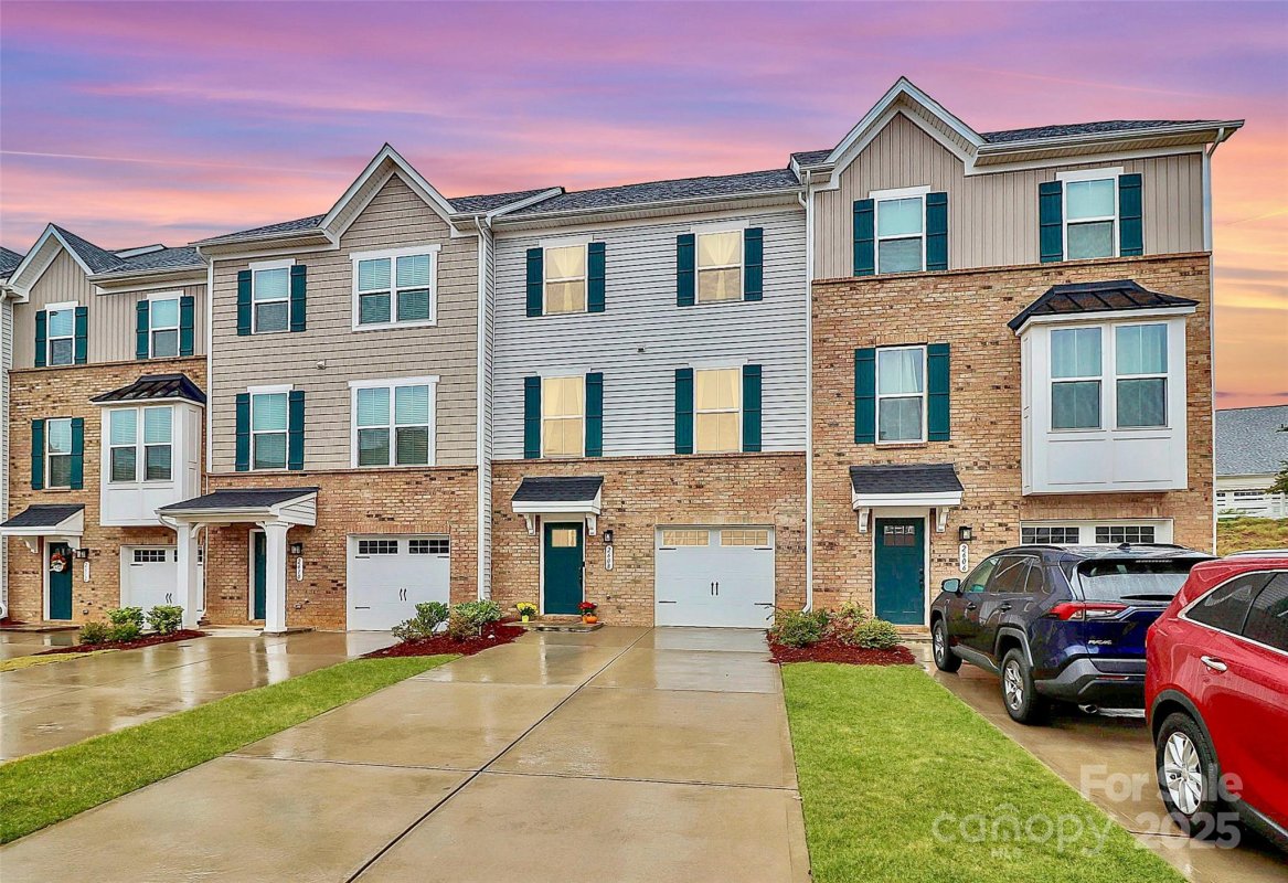 2608 Grantham Place Drive