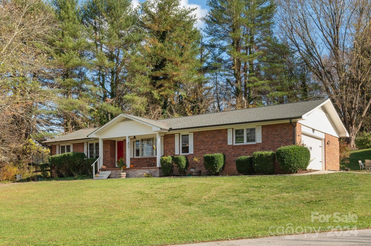 393 Wayside Lane