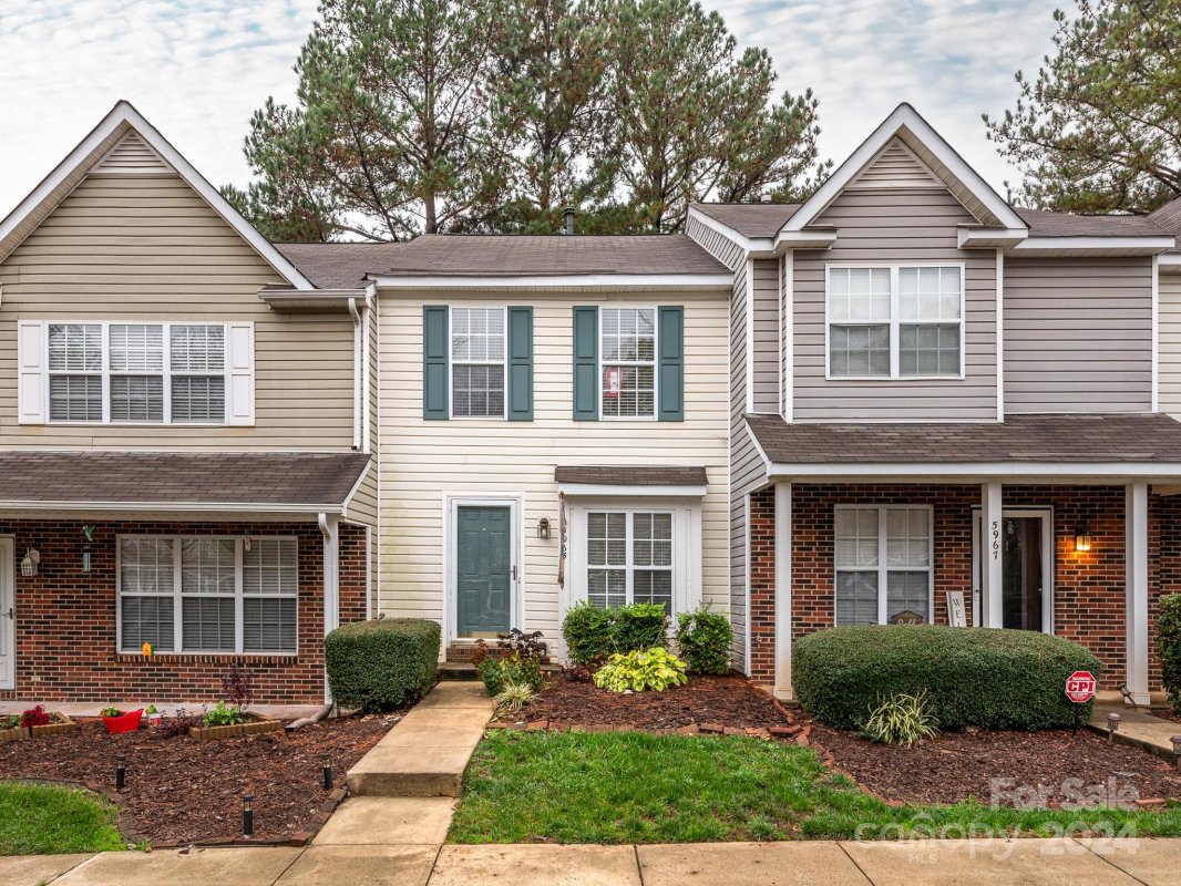 5965 Cougar Lane