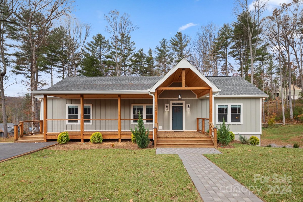 132 Cascade Ridge Road