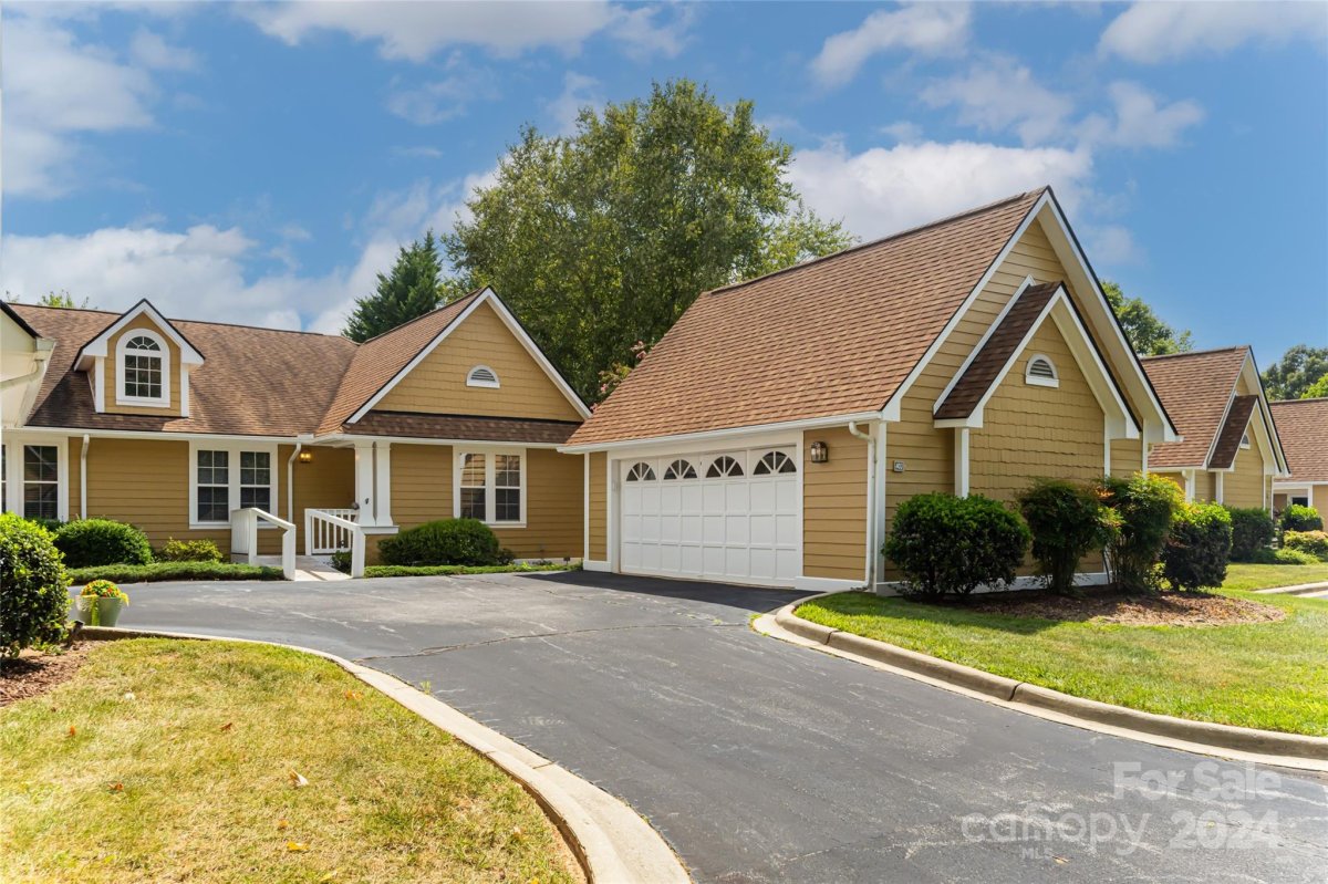 403 Woodlea Court