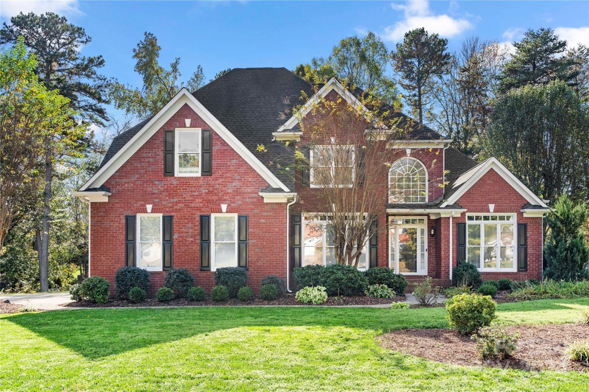 2532 Radrick Lane