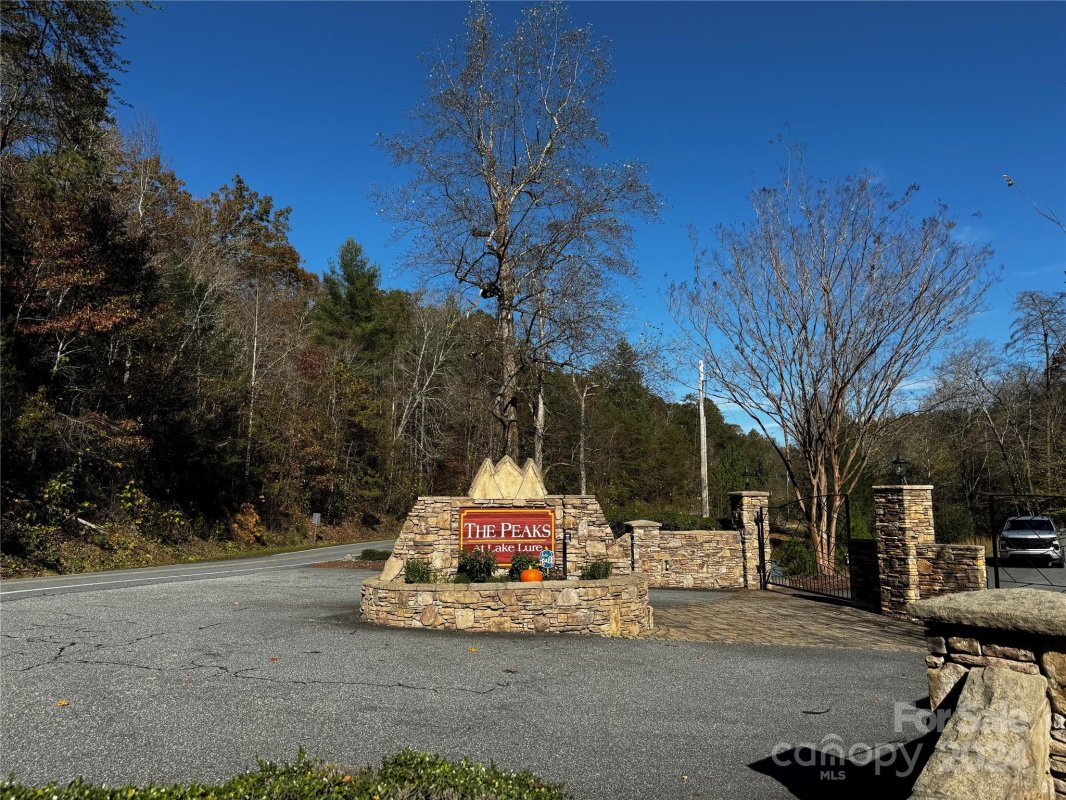 44 Boulder Ridge