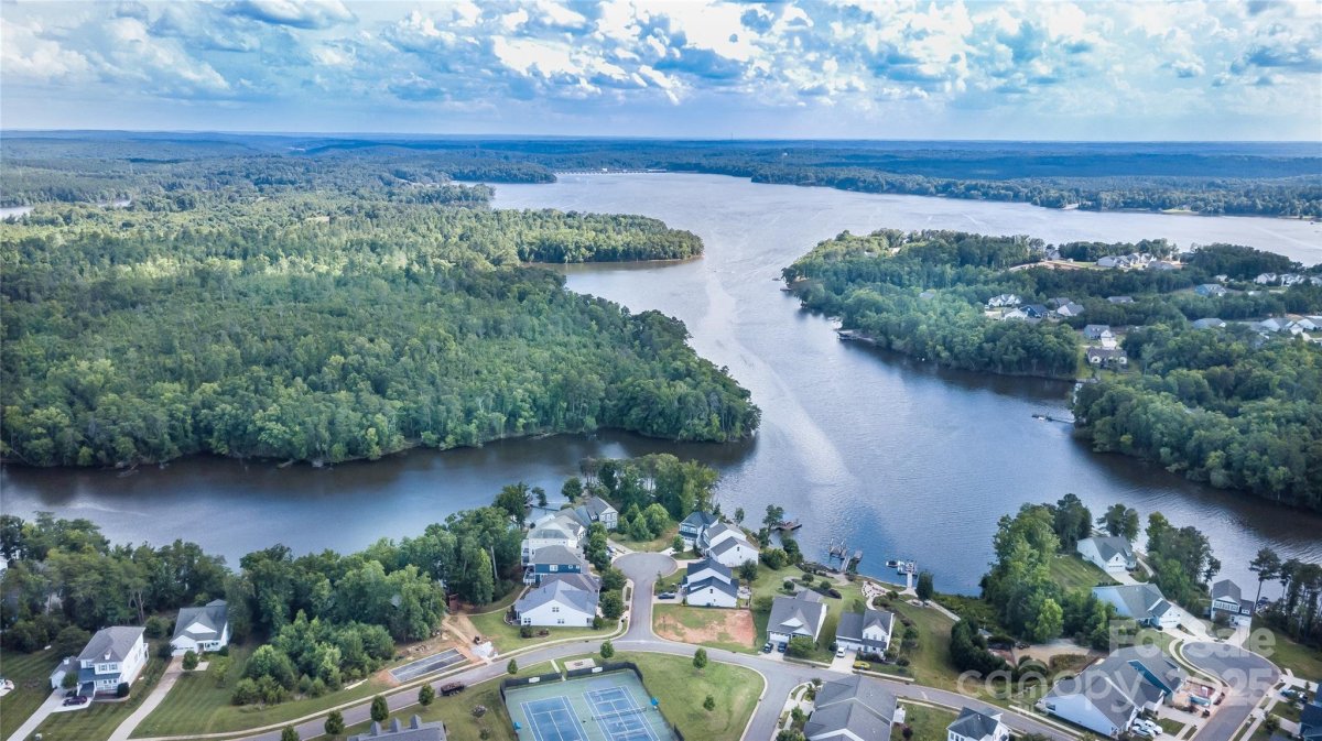 10153 Lakeshore Drive 116
