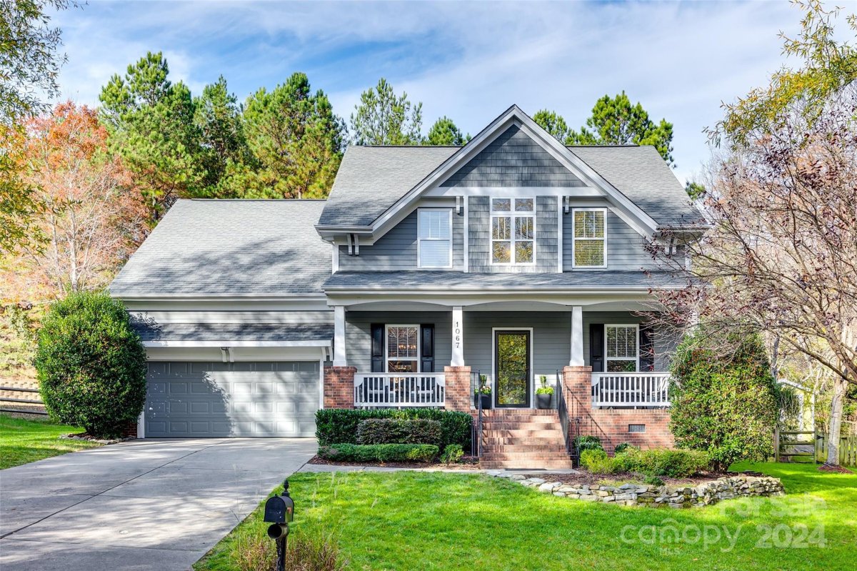 1067 Hunters Run Drive