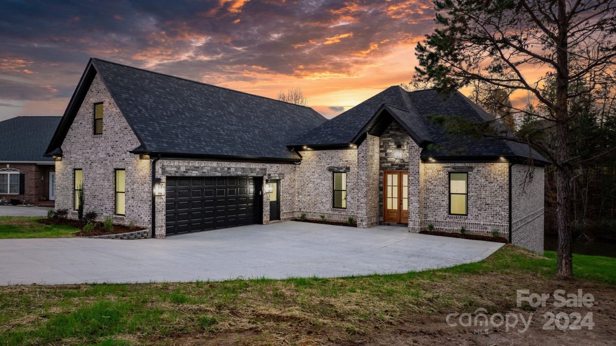 44 Linkside Lane