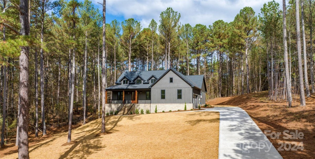 141 Greens Road