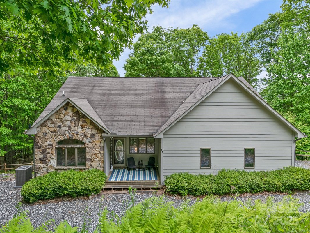 48 Grouse Thicket Road