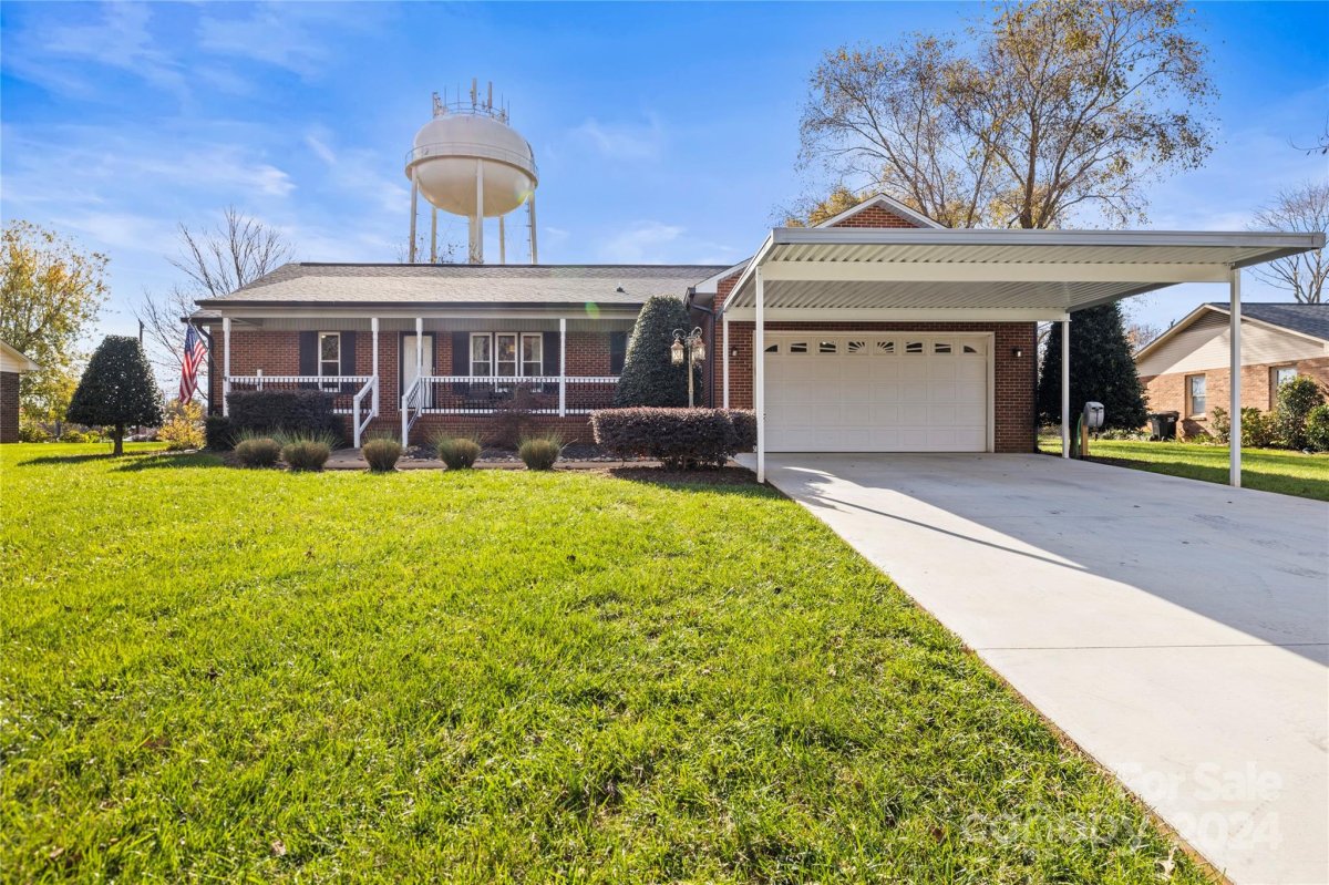 645 Sunridge Drive