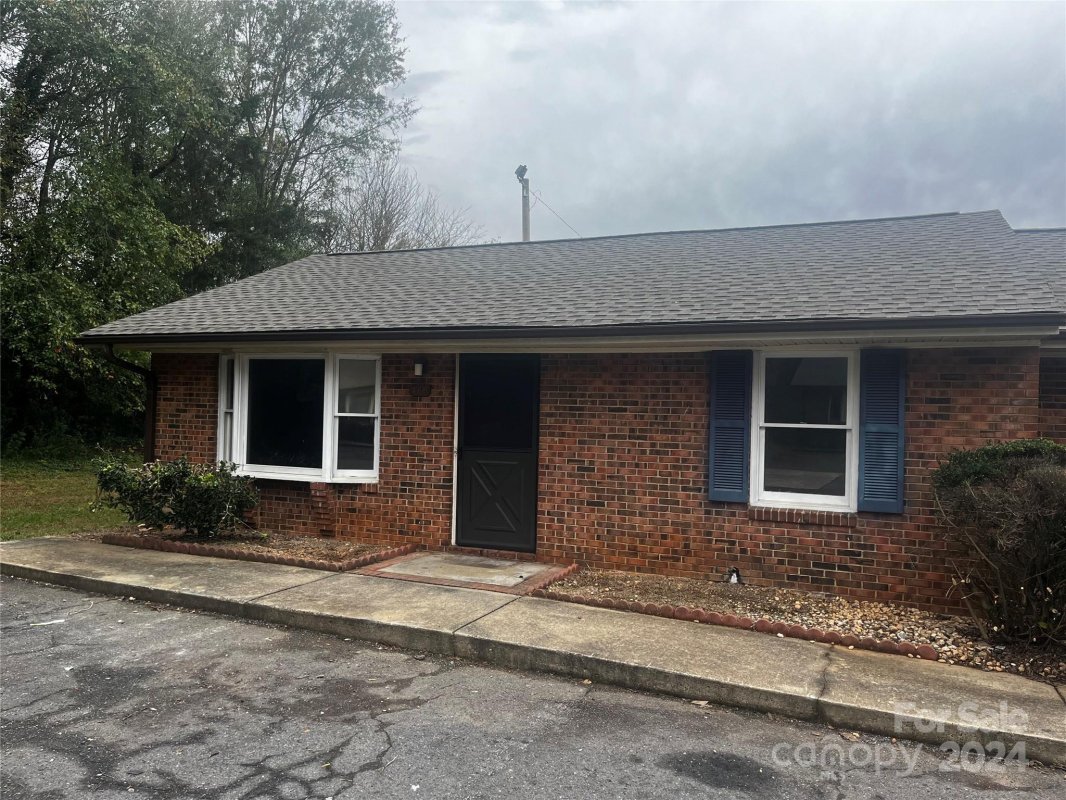 466 Willow Spring Lane