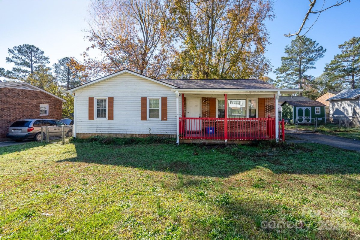 933 Rolling Green Road 13