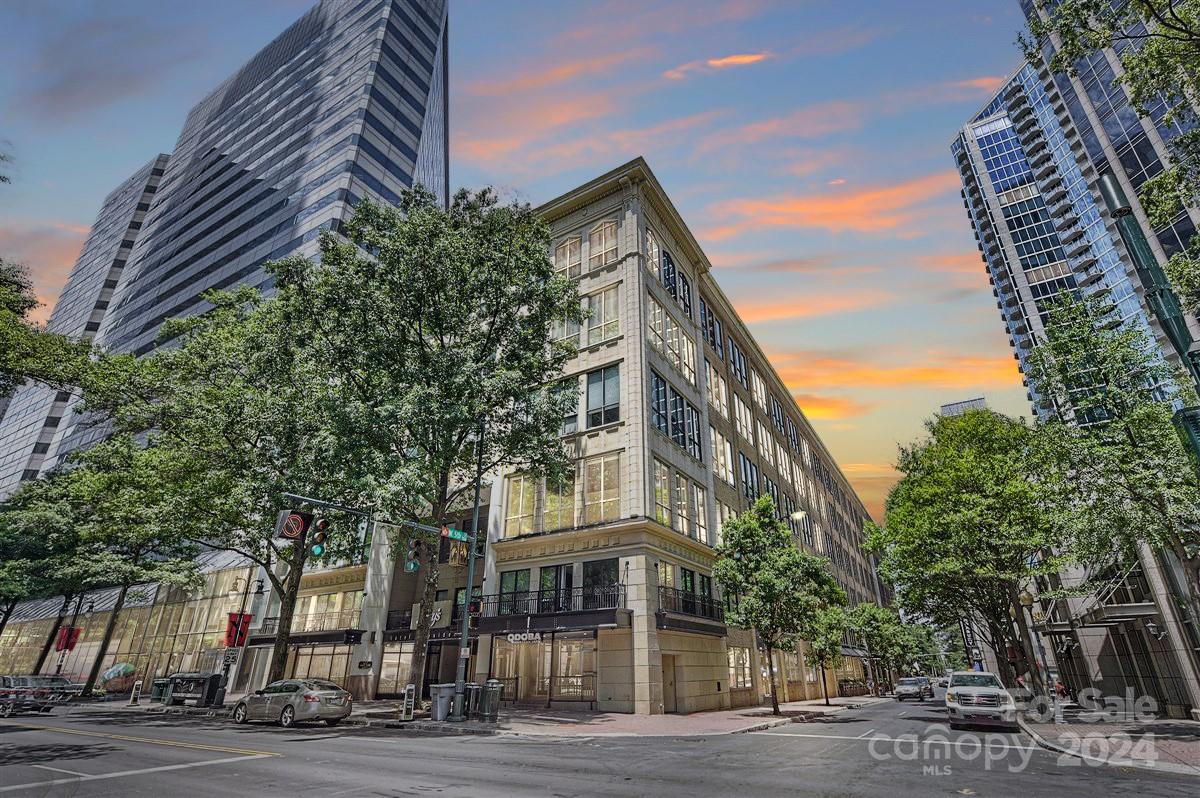 127 N Tryon Street 601