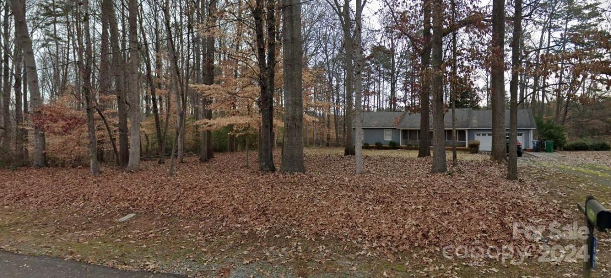 1807 Deer Street