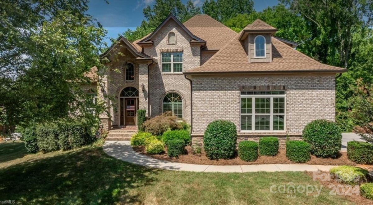 336 James Way