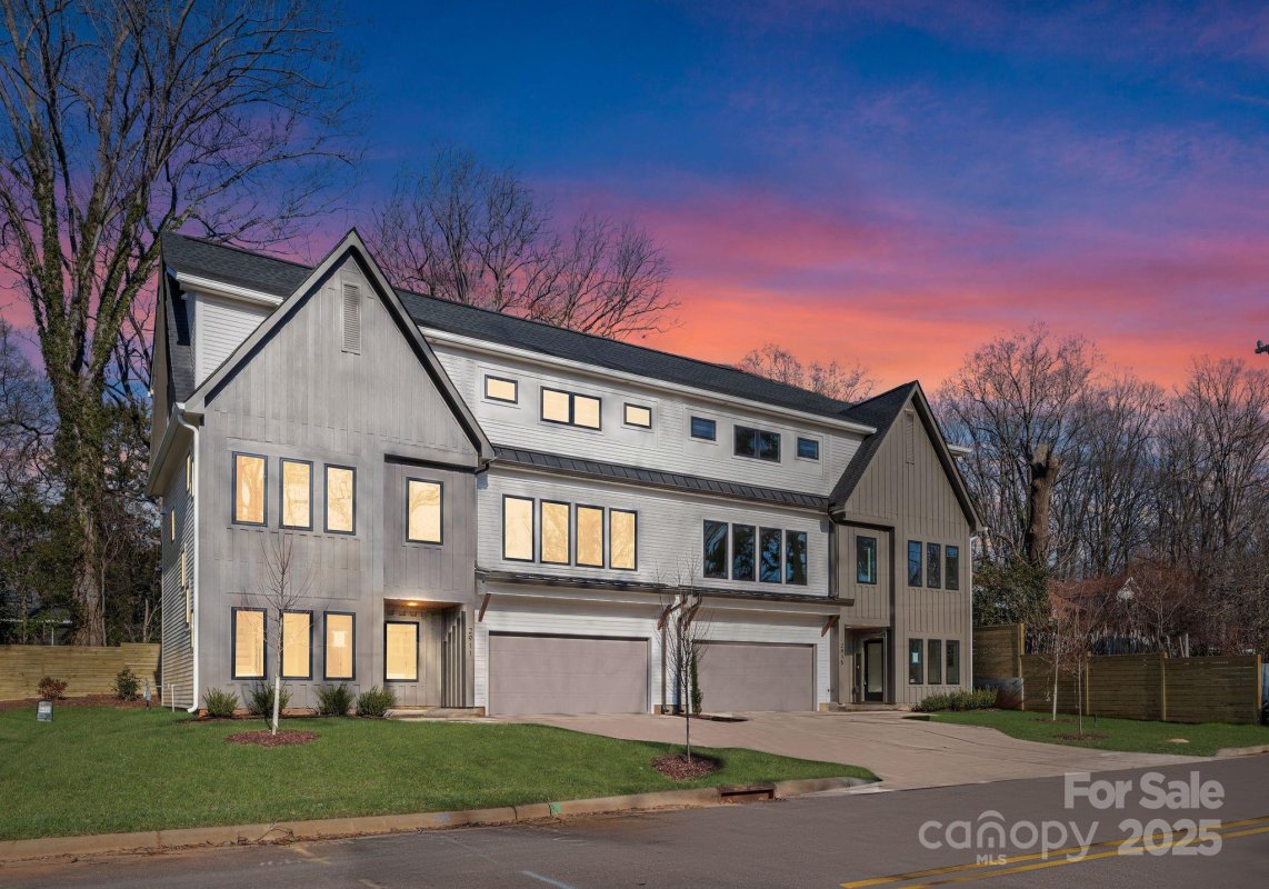 2911 Hilliard Drive
