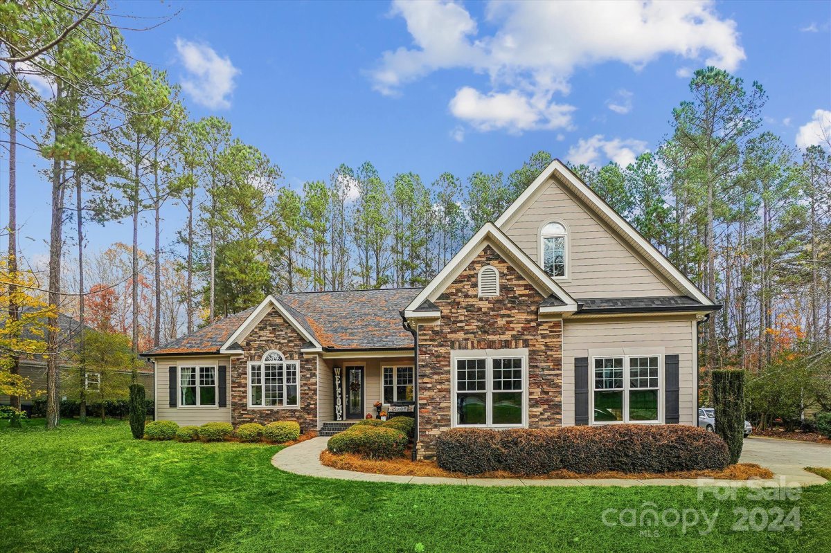 123 Streamwood Road