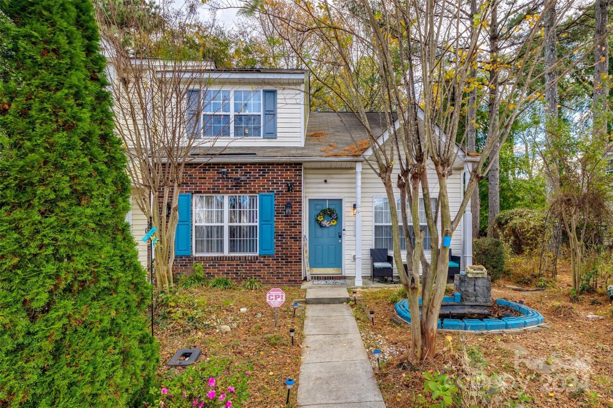 7561 Petrea Lane