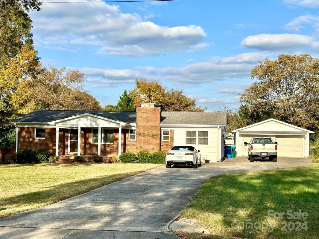 800 Patricia Avenue 24