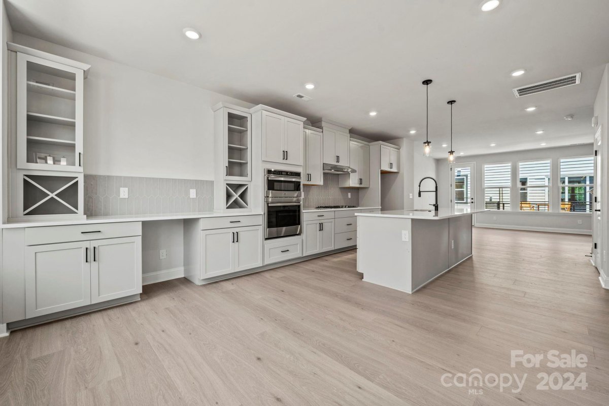 711 Hoke Lane