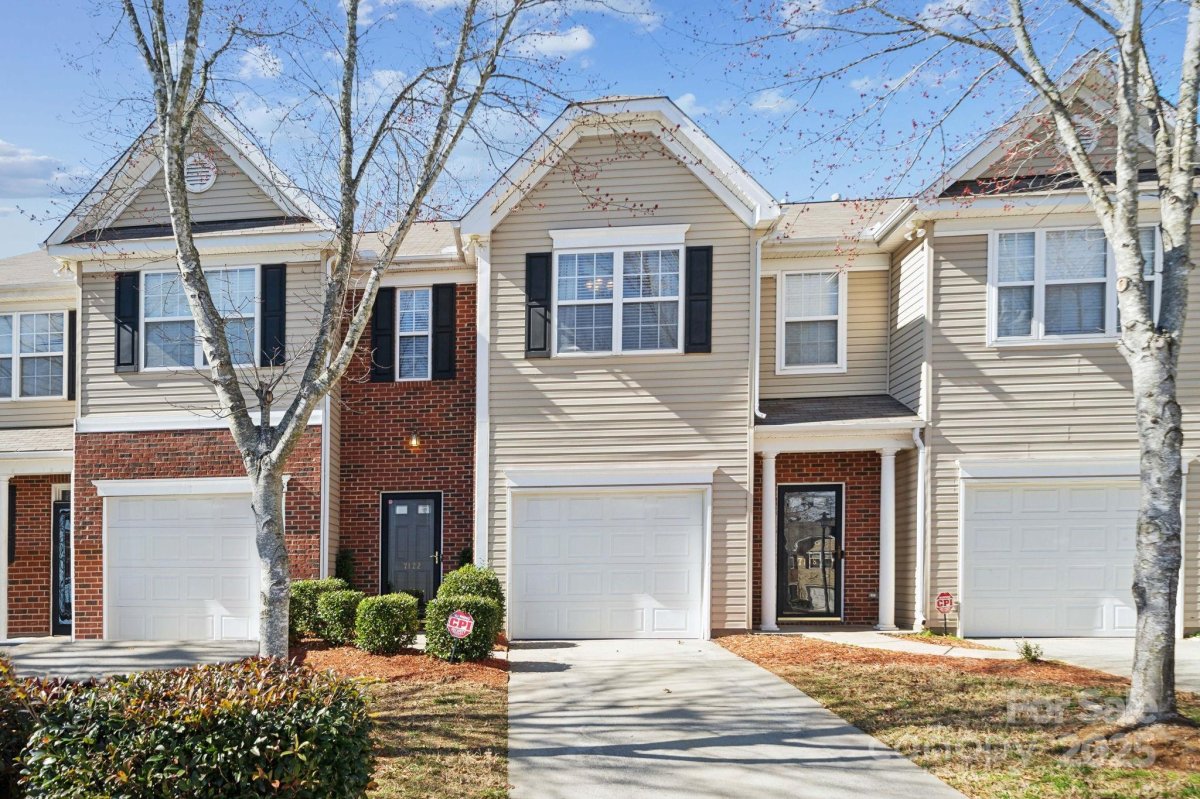 7122 Abbotts Glen Drive