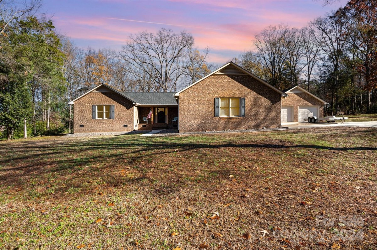 1601 Bennington Drive