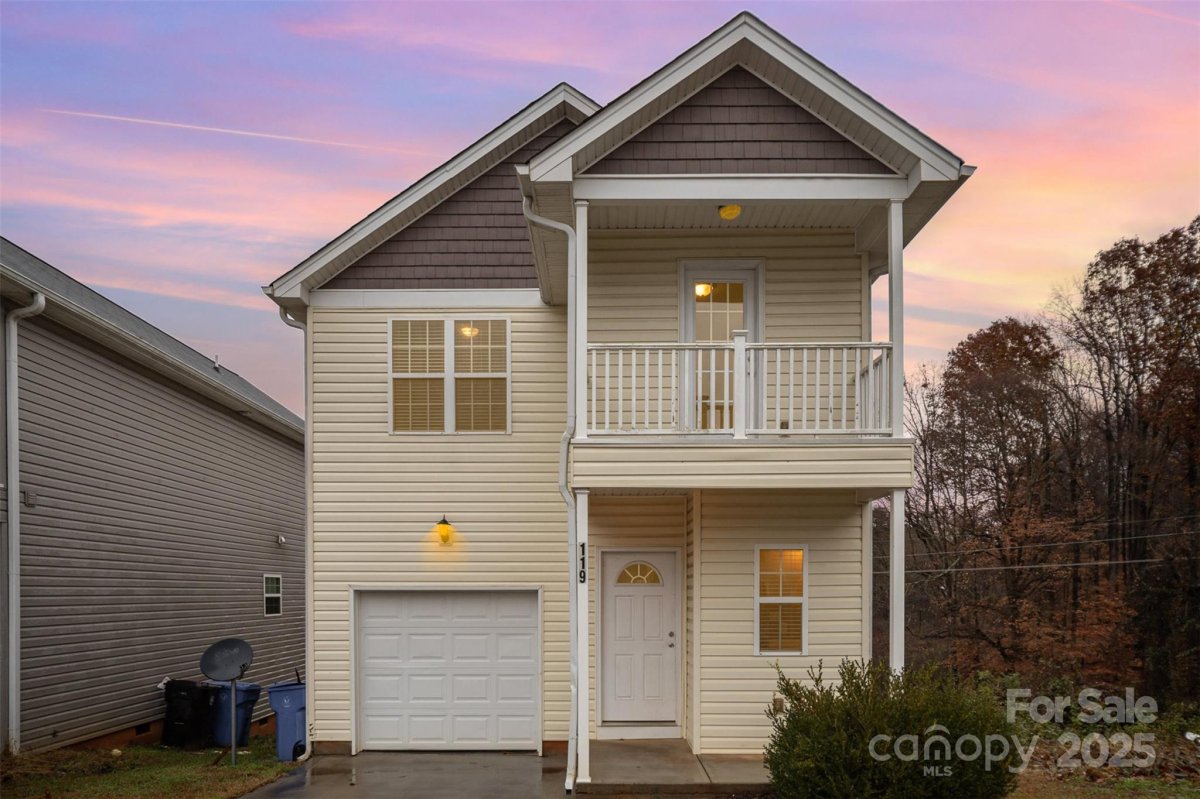 119 Lookout Point Place