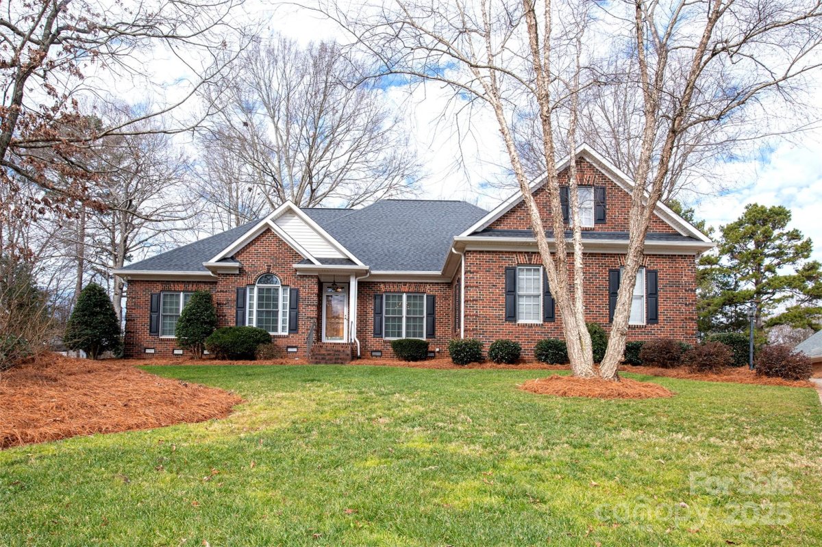 1005 Woodhurst Drive