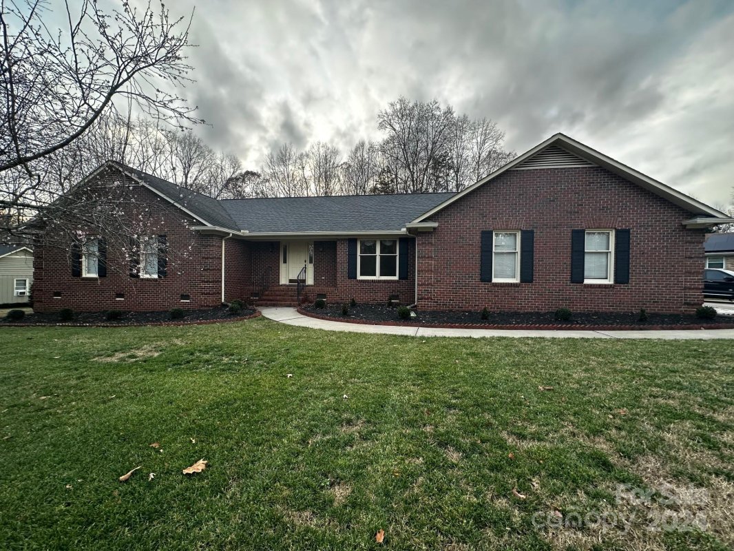 4227 Inwood Drive