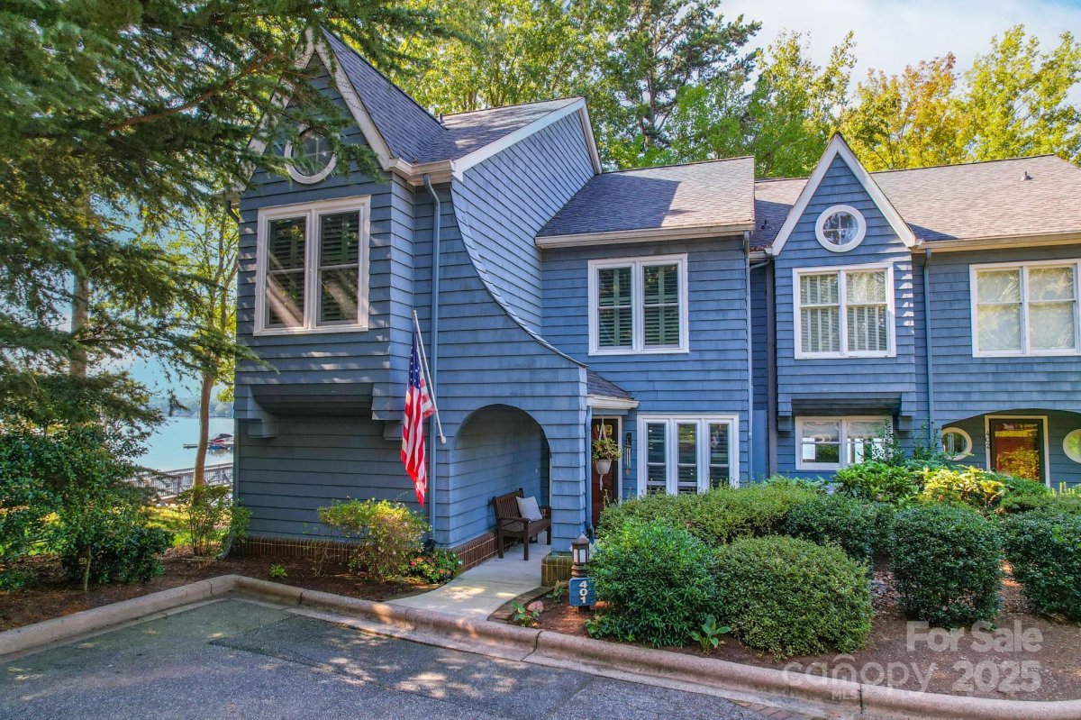 401 Northwest Drive